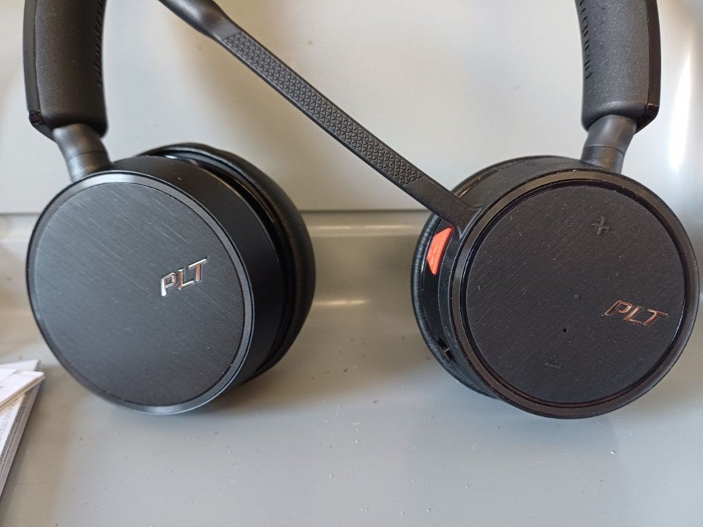 Plantronics Voyager 4200, -, Plantronics, -, On-ear