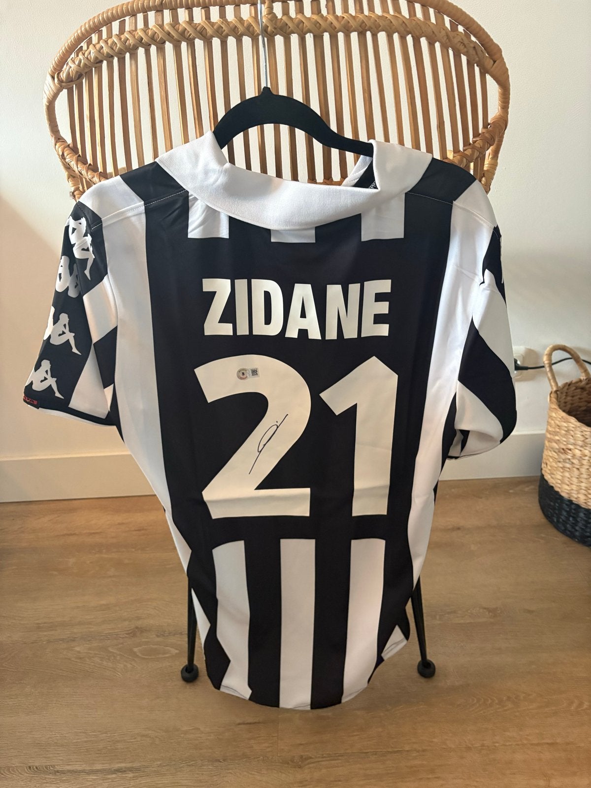 Gesigneerd Zidane Juventus Thuisshirt Beckett COA, Zwart, Overige maten, Ophalen of Verzenden, Zo goed als nieuw