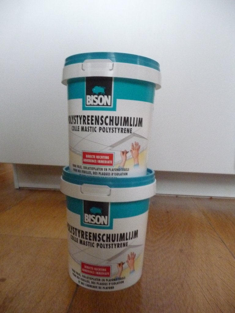 Bison polystyreenschuimlijm, directe hechting 1kg, 2x, Gereedschap of Toebehoren, Ophalen of Verzenden, Zo goed als nieuw, Overige materialen