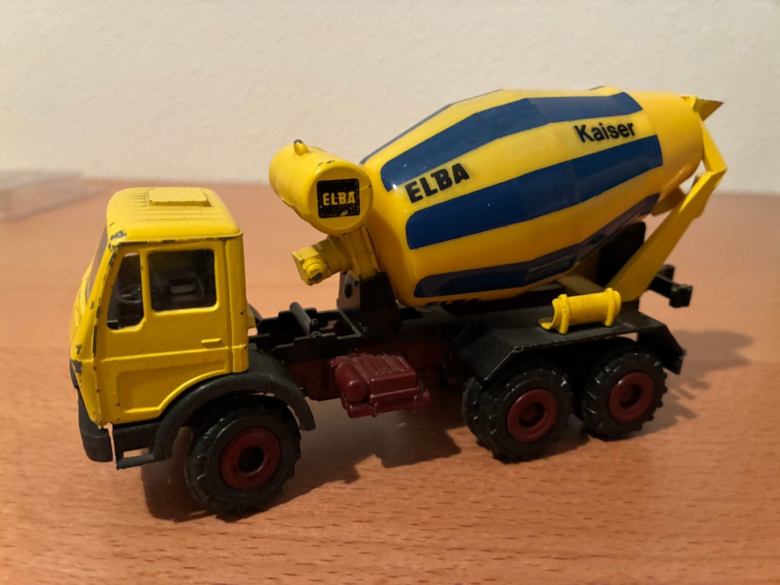 Conrad Mercedes-Benz SK 6x6 betonmixer, Ophalen of Verzenden, Gebruikt, Bus of Vrachtwagen, Conrad