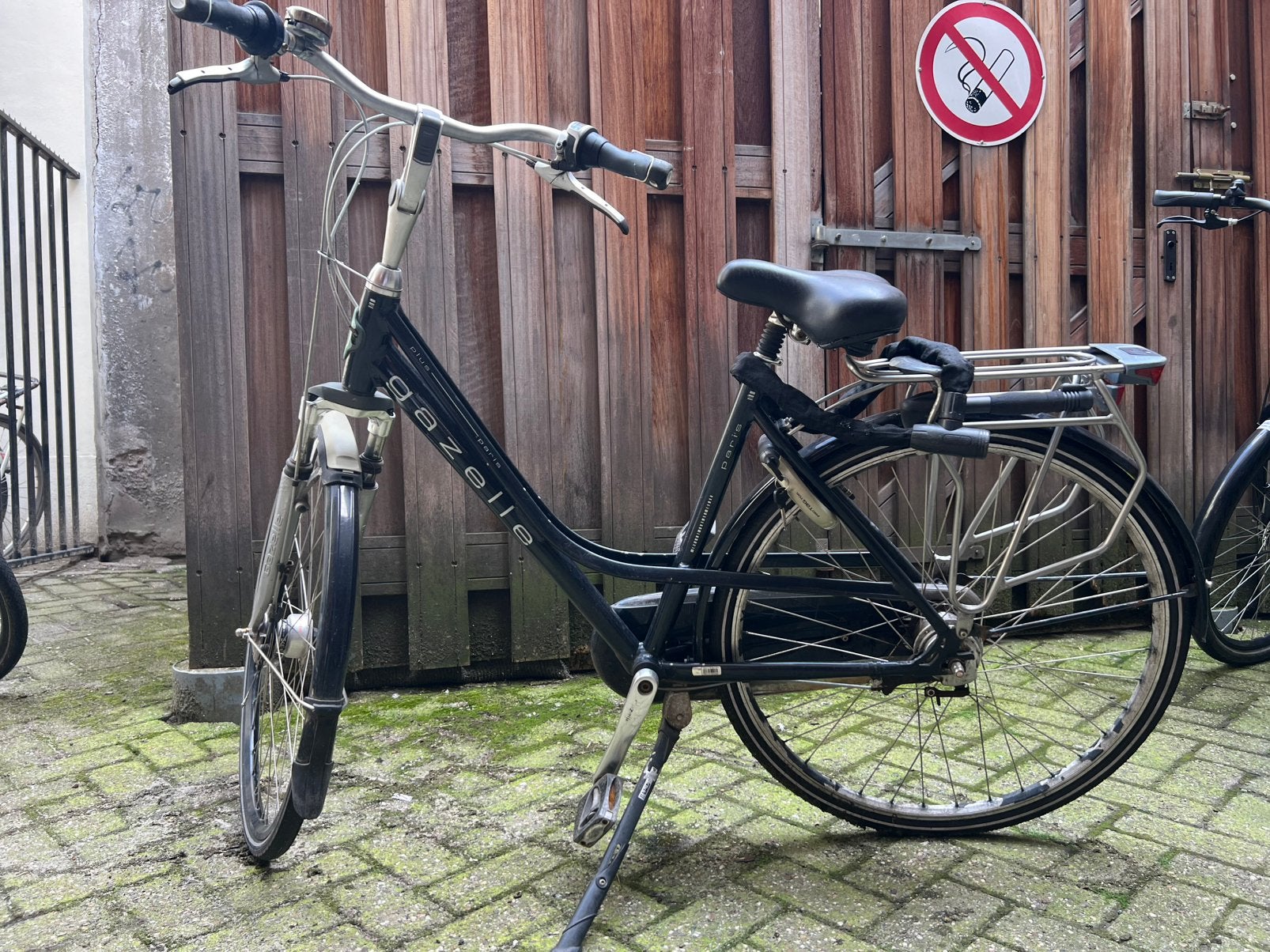 Gazelle brand bike for Ladies or Gents with handbrakes!, Ophalen, Versnellingen, Zo goed als nieuw, Schijfrem
