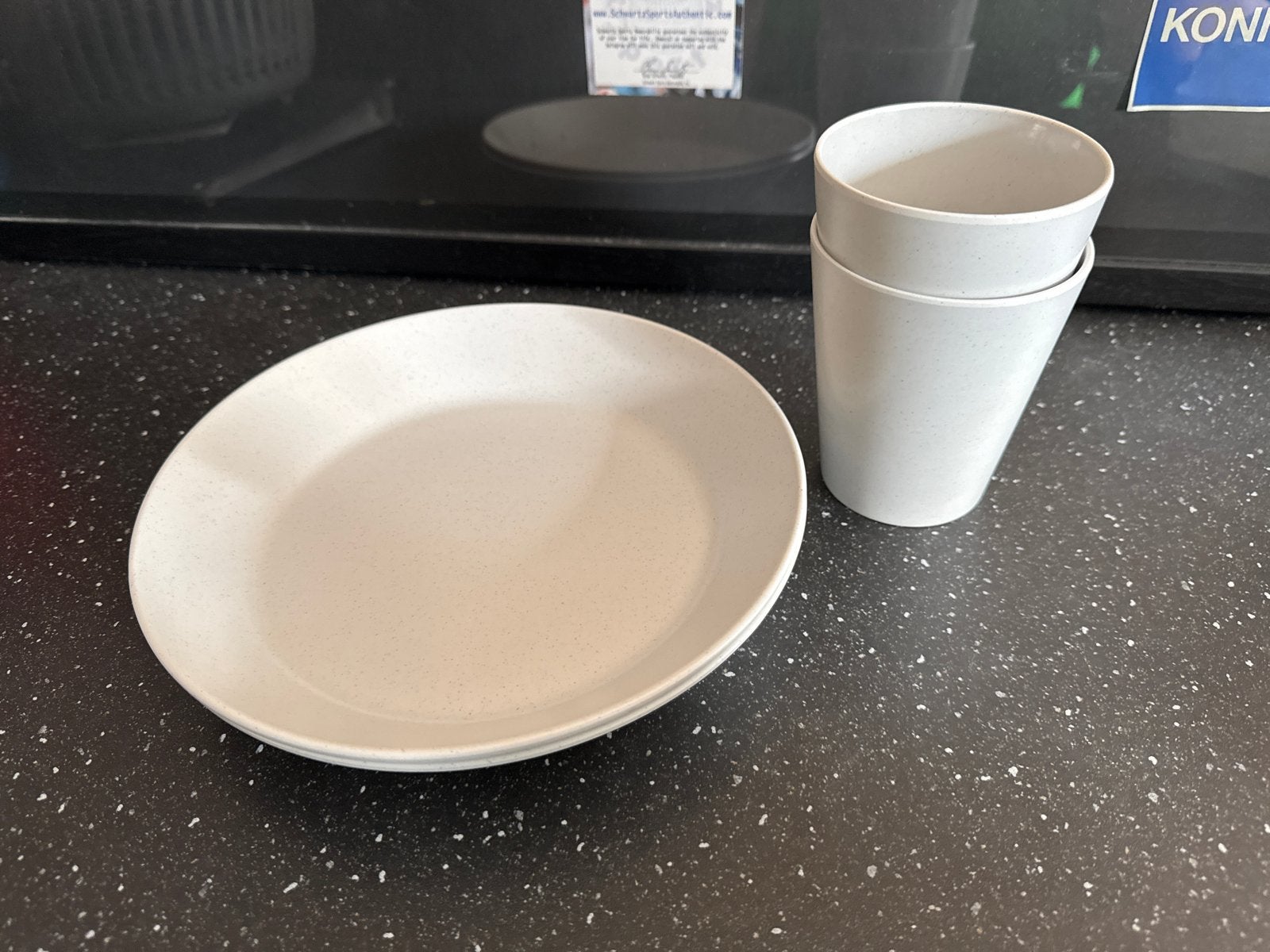 Mepal Bloom Pebble White Servies Set - 2 Borden en 2 Bekers, Kunststof, Mepal, Ophalen of Verzenden, Zo goed als nieuw