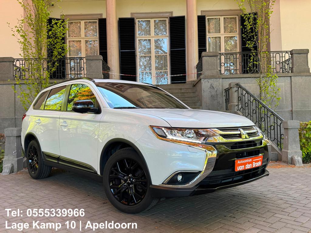 Mitsubishi Outlander 2.0 4WD BLACK LINE 7P Automaat Carplay, Automaat, 1998 cc, 4 cilinders, 150 pk