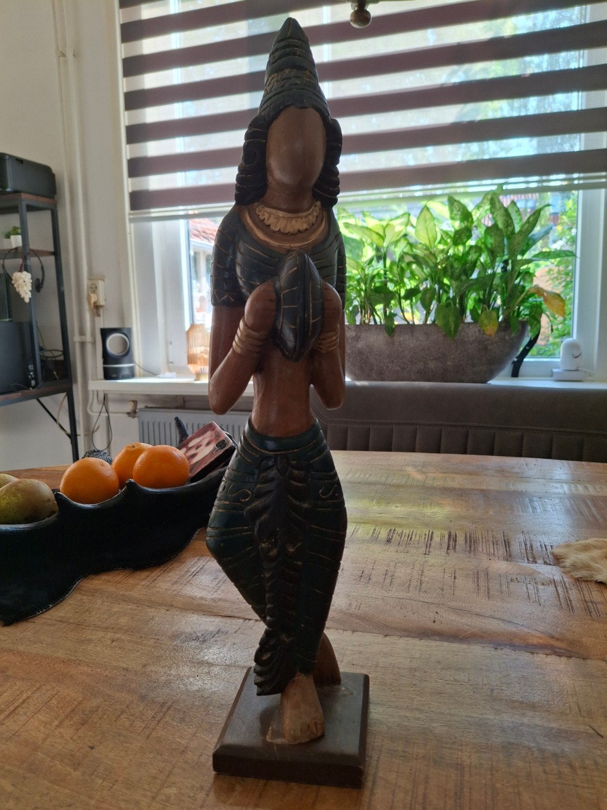 Houten Balinese Danseres Beeld - Handgesneden, Handgemaakt, Ophalen of Verzenden, 20 - 50 cm, Beeld