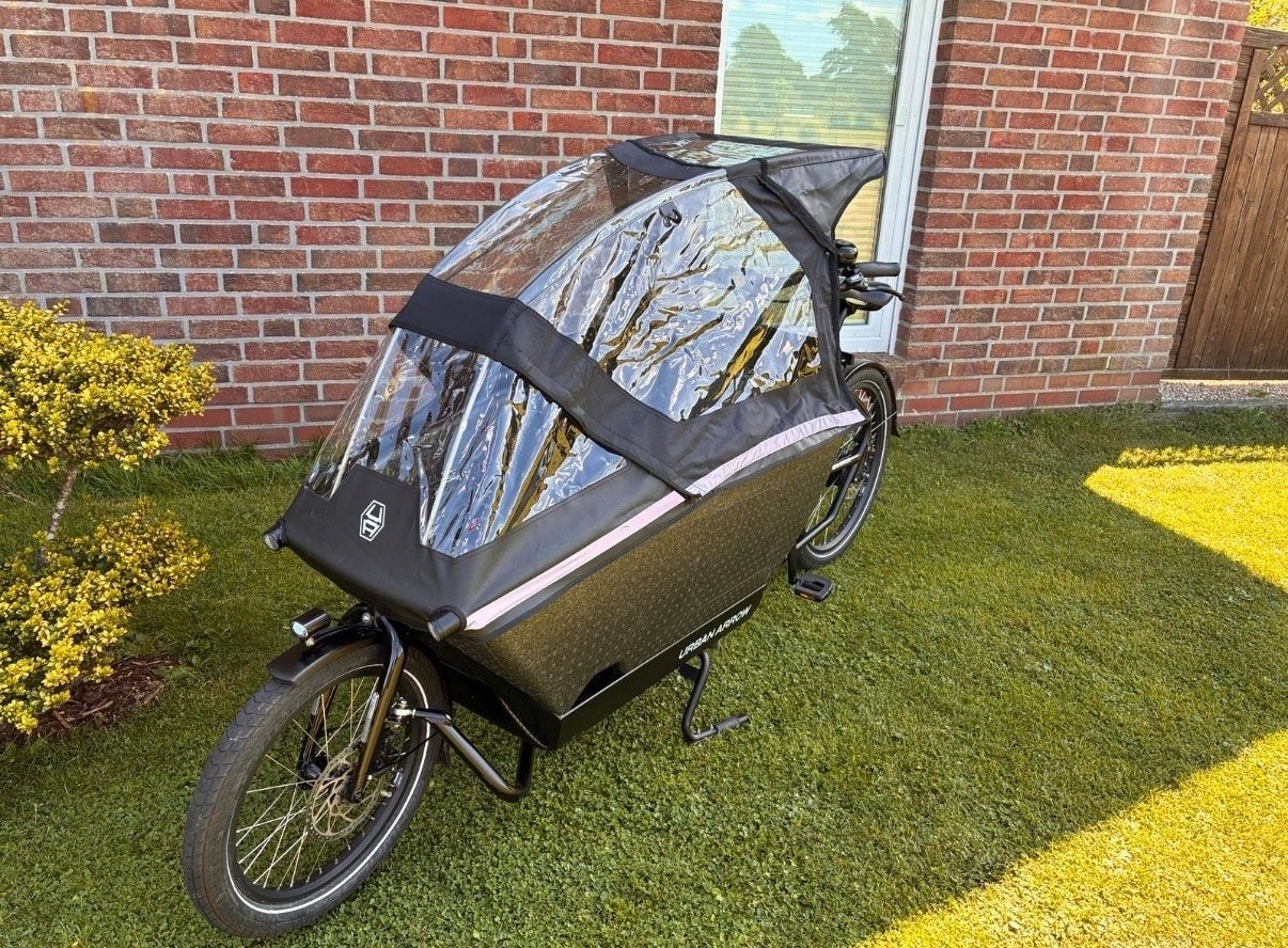Urban Arrow Family Bakfiets met huif 2023! (3494km), Elektrisch, Zo goed als nieuw, 2 kinderen, Schijfrem