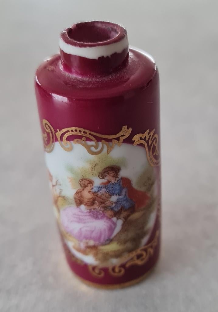 Limoges potje - gemerkt, Ophalen of Verzenden