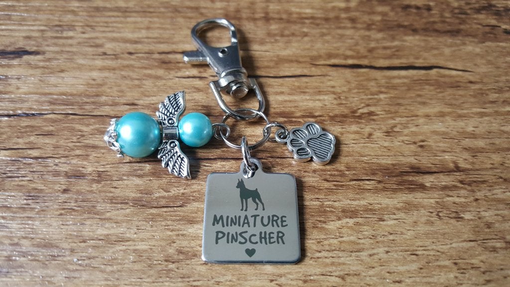 Tas/Sleutelhanger Dwergpinscher RVS met beschermengeltje, Dieren en Toebehoren, Honden-accessoires, Nieuw, Verzenden