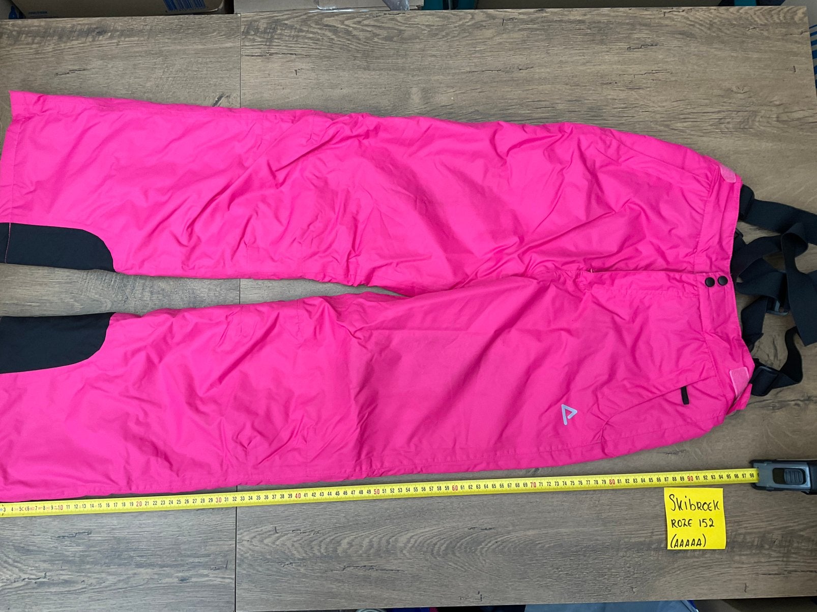 Gedragen, niet kapot roze Dare2Be skibroek maat 152, Kleding | Dames, Wintersportkleding, Ophalen, Gedragen, Maat 34 (XS) of kleiner