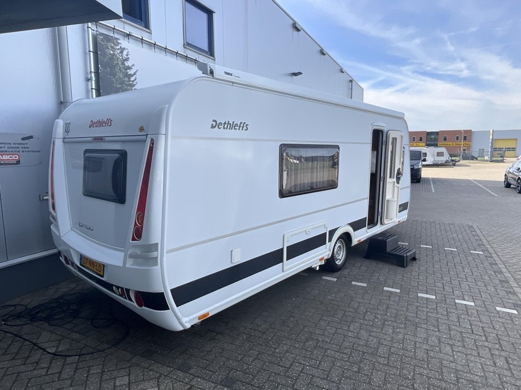 Dethleffs Nomad 520 RET DOUCHE-MOVER-ENKEL BED, Caravans en Kamperen, Rondzit, Bedrijf, Dethleffs, Overige typen