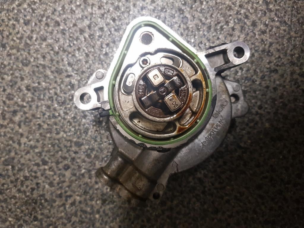 Vacuumpomp Mercedes-Benz 1.3 A-180 Turbo 16V 2020, Ophalen of Verzenden