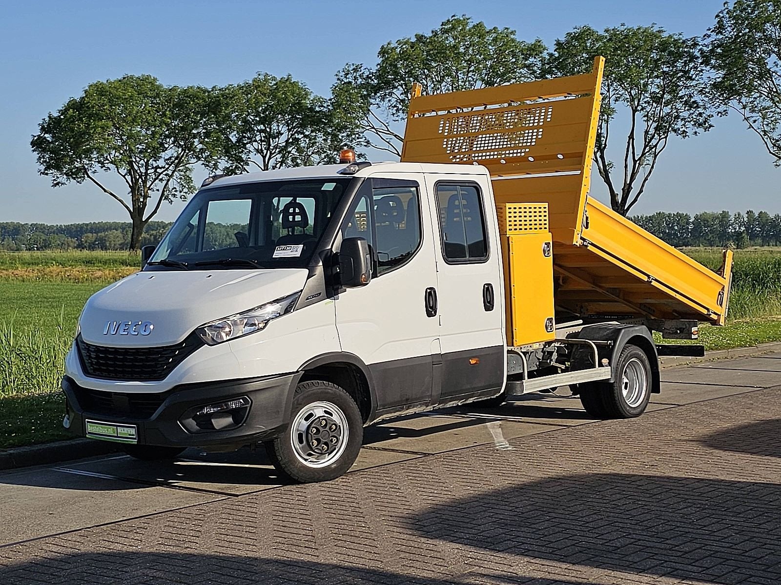 IVECO DAILY 35C14 dubbele cabine ac!, 136 pk, Gebruikt, Euro 6, Overige kleuren