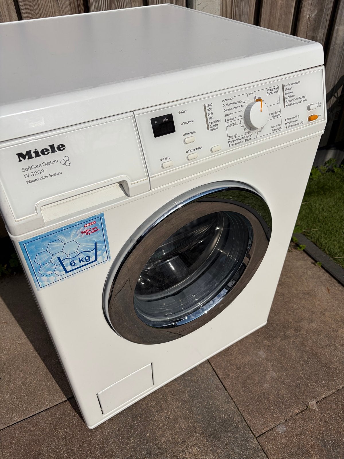Miele W 3203 SoftCare System Wasmachine 6 kg, Ophalen, Gebruikt, Voorlader, 85 tot 90 cm