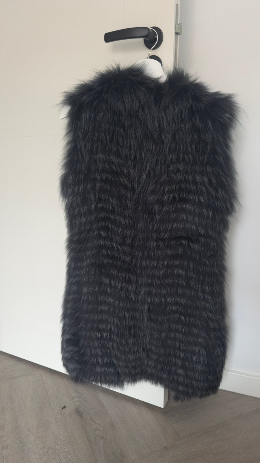 Black fur vest / zwart bontvest Manzoni24, Ophalen, Nieuw, Maat 38/40 (M), Zwart