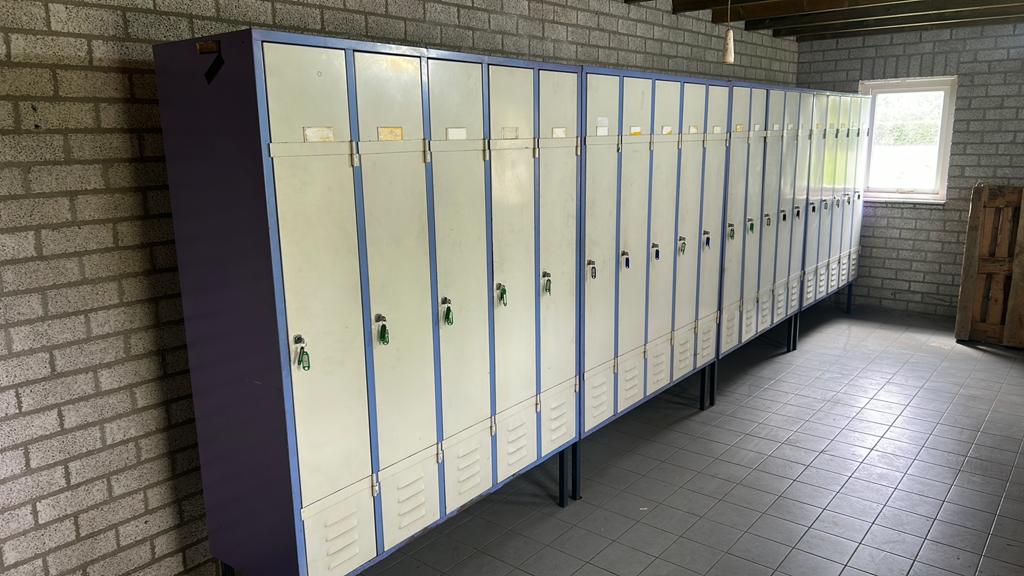20 stuks metalen lockers, Huis en Inrichting, Kasten | Lockerkasten, Ophalen, Gebruikt