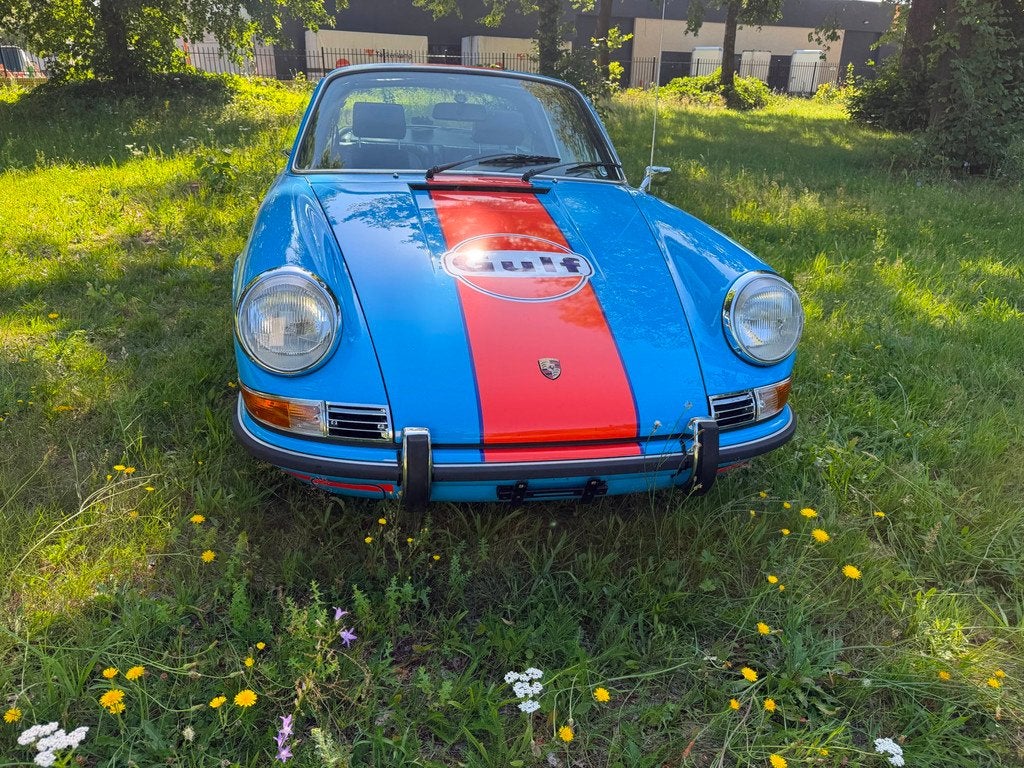 Porsche 911 2.2 targa Gulf Racing Tribute , gerestaureerd &, Auto's, Gebruikt, Zwart, Cabriolet, Leder en Stof
