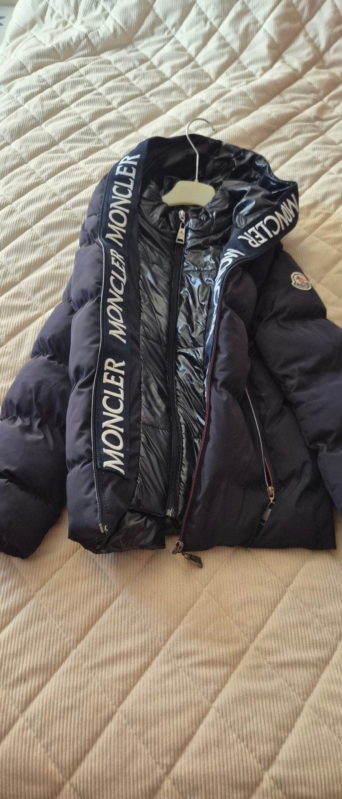 Moncler kinderjas maat 9-10 jaar in nette staat, Gebruikt, Moncler, Jongen of Meisje, Ophalen of Verzenden