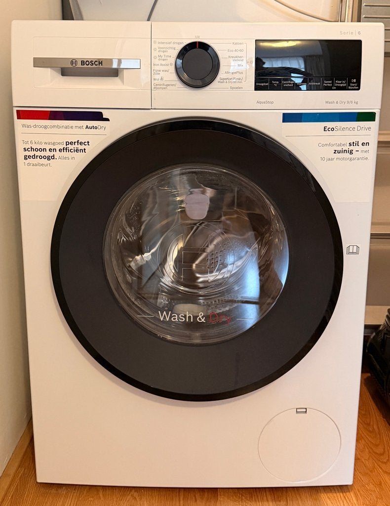 Bosch Serie 6 Was-droogcombinatie met AutoDry, Witgoed en Apparatuur, 6 tot 8 kg, Ophalen, Zo goed als nieuw, 85 tot 90 cm