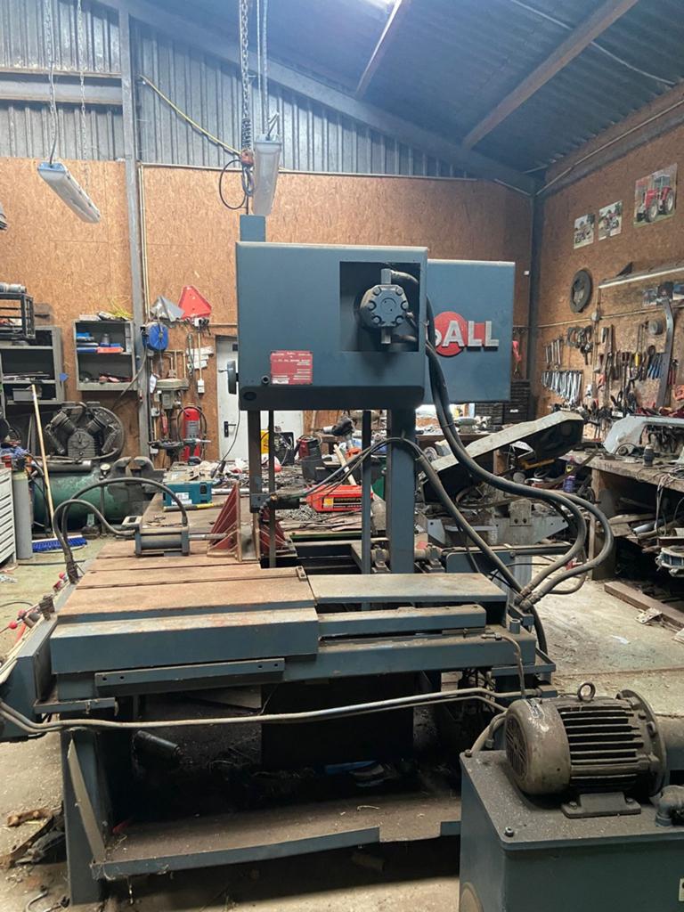 Doall zaag in goede staat lintzaag bandzaagmachine bandzaag, Ophalen of Verzenden, Gebruikt