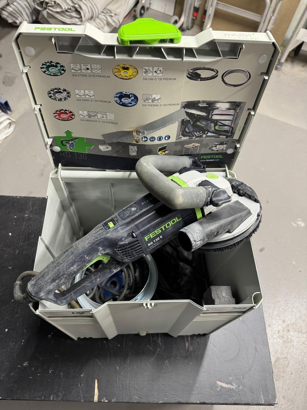 Festool RG 130 E Saneringsfrees in Systainer, Doe-het-zelf en Verbouw, Ophalen, Gebruikt, 1000 watt of meer, Overige typen