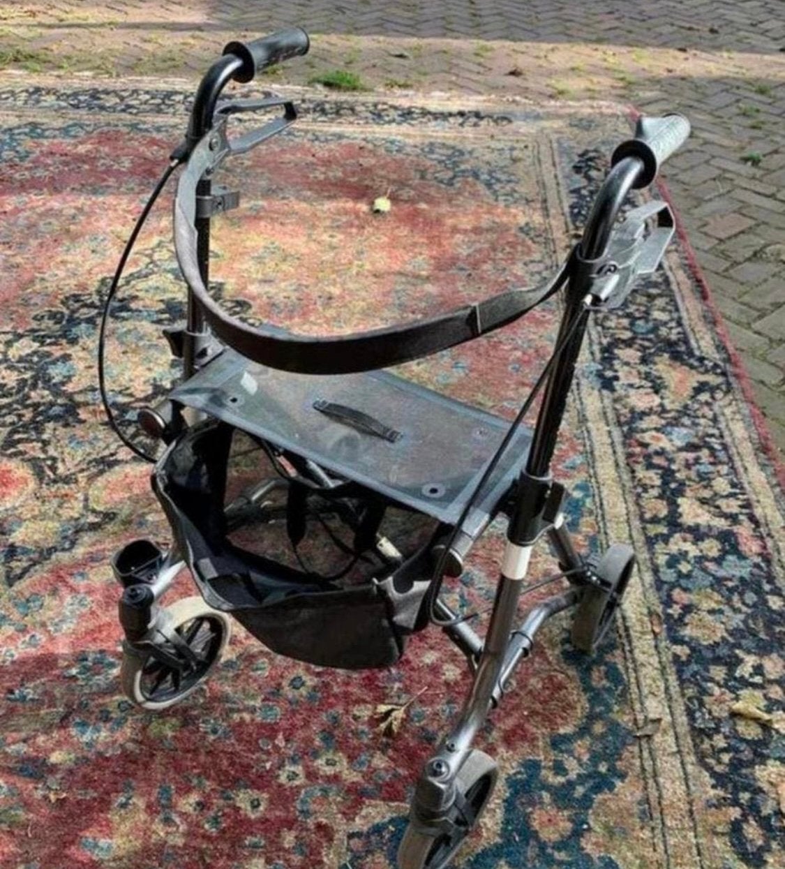 ROLLATOR: TAiMA M-ECO Lichtgewicht-Rollator., Verzenden