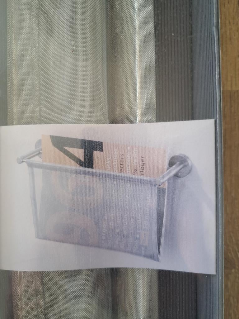 Tijdschrifthouder nog in de doos, Huis en Inrichting, Woonaccessoires | Krantenbakken en Lectuurbakken, Ophalen of Verzenden, Nieuw