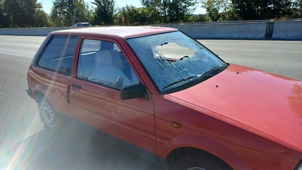 gezocht: voor raam toyota starlet p7 (198, Ophalen of Verzenden, Voor, Toyota, Bumper