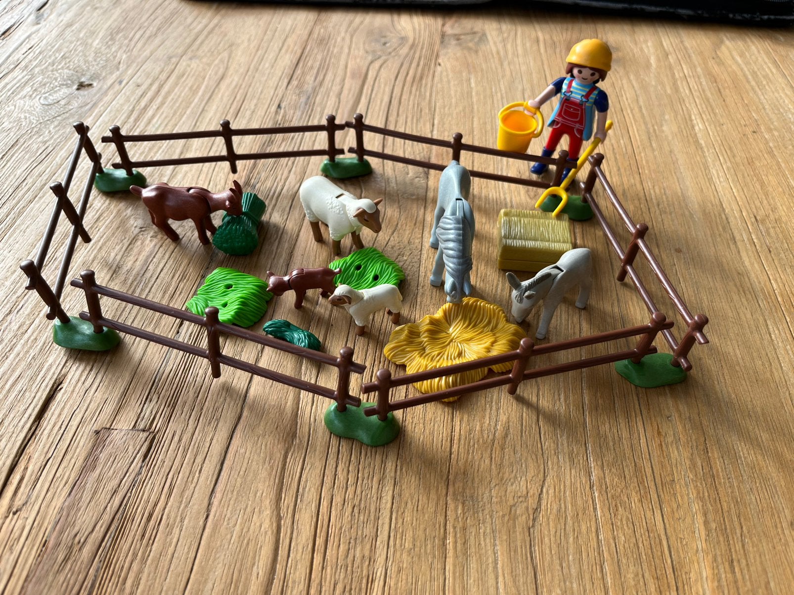 Playmobil dierenweide 6133, Kinderen en Baby's, Speelgoed | Playmobil, Ophalen of Verzenden, Zo goed als nieuw