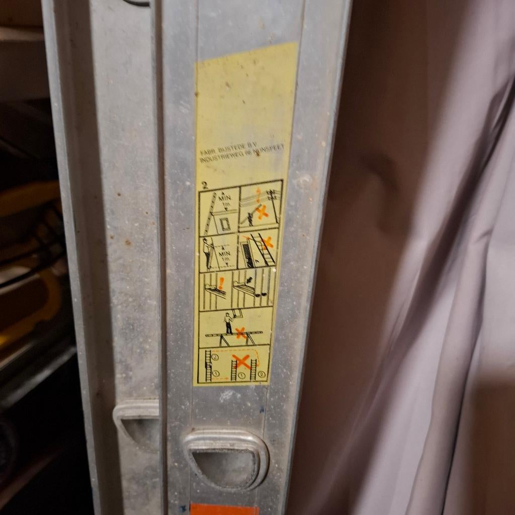 ALTREX LADDER ( 2 X 10) incl Grondspreider, Ophalen, Zo goed als nieuw