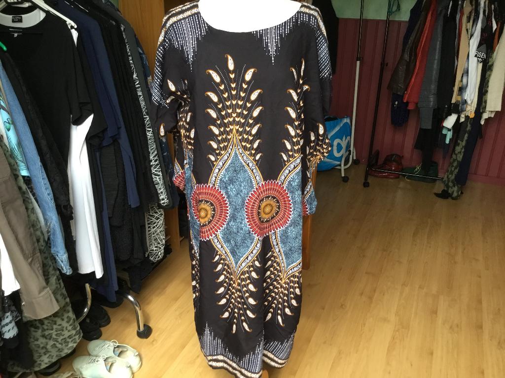 Mooie nieuwe jurk uit thailand. Maat 46., Maat 46/48 (XL) of groter, Nieuw, Ophalen of Verzenden, Thailand