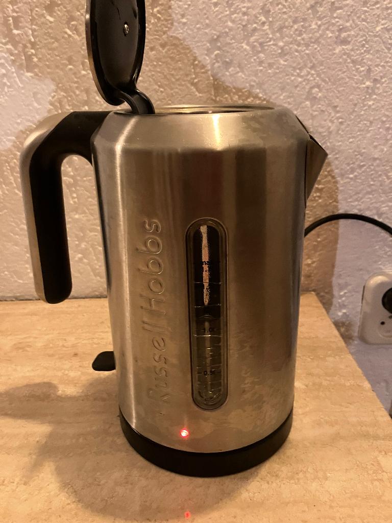 Russell Hobbs waterkoker 1.7l, Witgoed en Apparatuur, Waterkokers, 1 tot 2 liter, Ophalen of Verzenden, Gebruikt