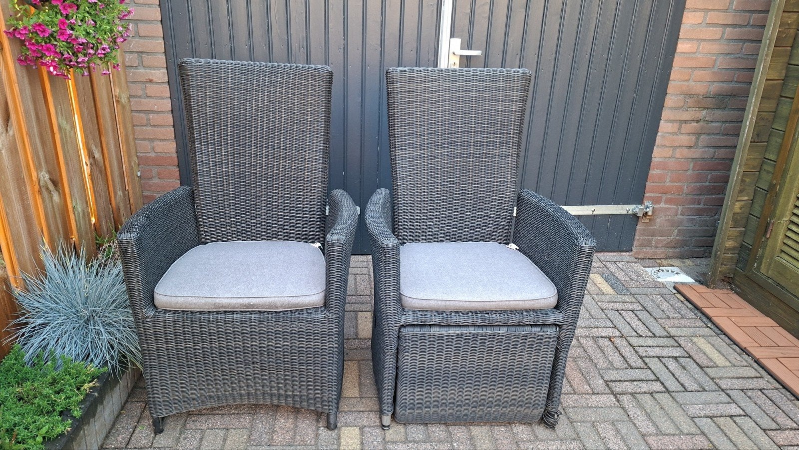 2 Bois leduc stoelen met kussens, Ophalen, Zo goed als nieuw, Wicker, Verstelbaar
