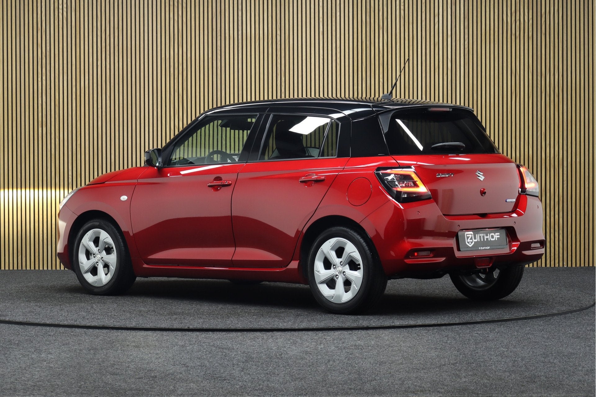 Suzuki Swift 1.2 Smart Hybrid CVT Automaat Select | Uit Voor, Auto's, Stof, Gebruikt, Zwart, 400 kg