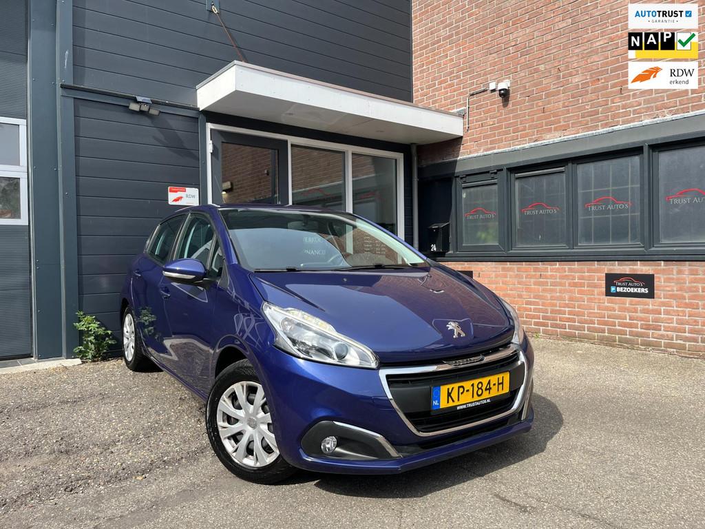 Peugeot 208 1.2 PureTech Blue Lion|Nap|Pdc|Navi|Cruise|Trekh, Auto's, Peugeot, Voorwielaandrijving, Gebruikt, 1199 cc, 23 km/l