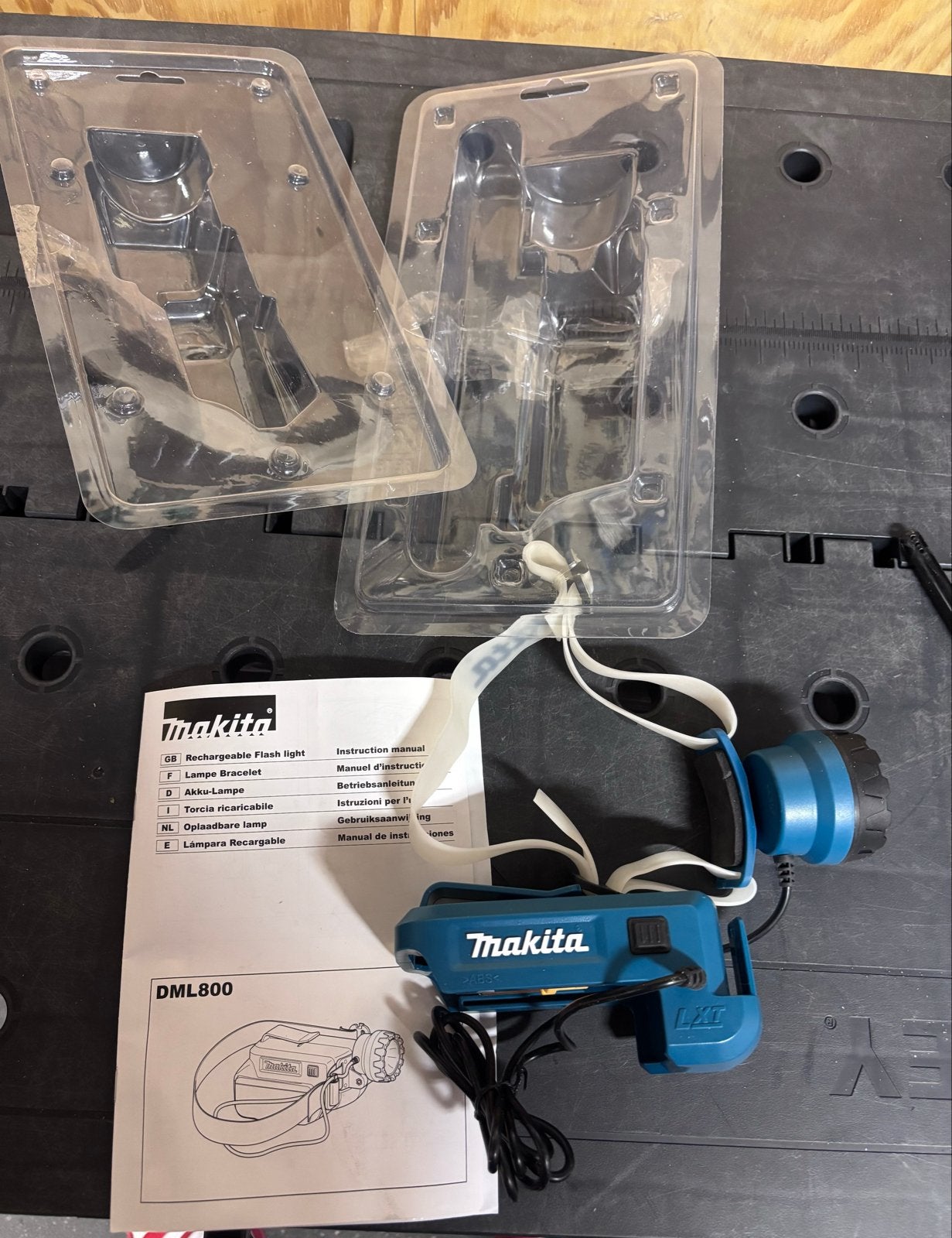 Makita DML800 18v hoofd Zaklamp - Nieuw, Ophalen of Verzenden, Nieuw