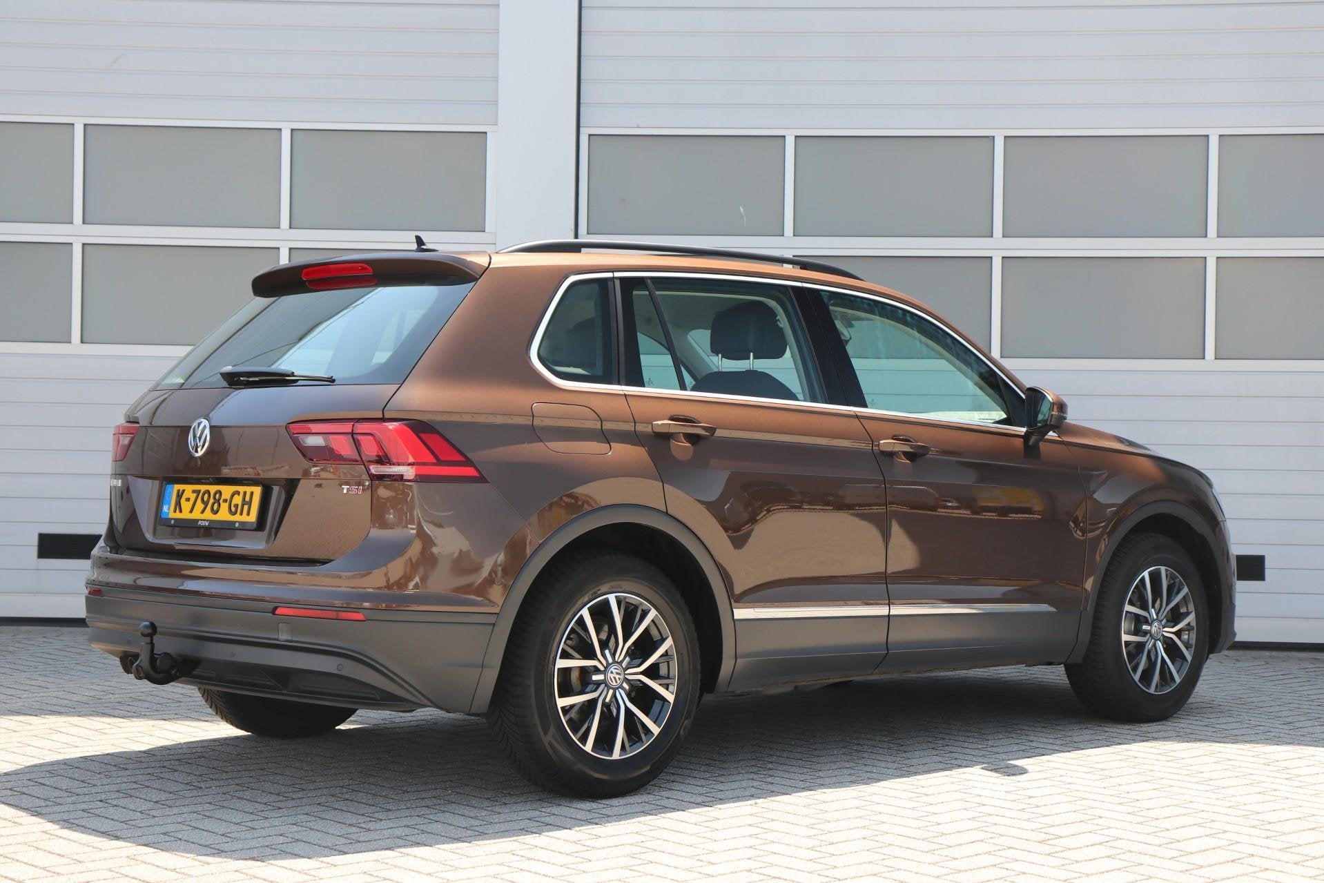 Volkswagen Tiguan 1.4 TSI 150pk Comfortline | Trekhaak | Nav, Auto's, Voorwielaandrijving, 12 maanden, 4 cilinders, Handgeschakeld