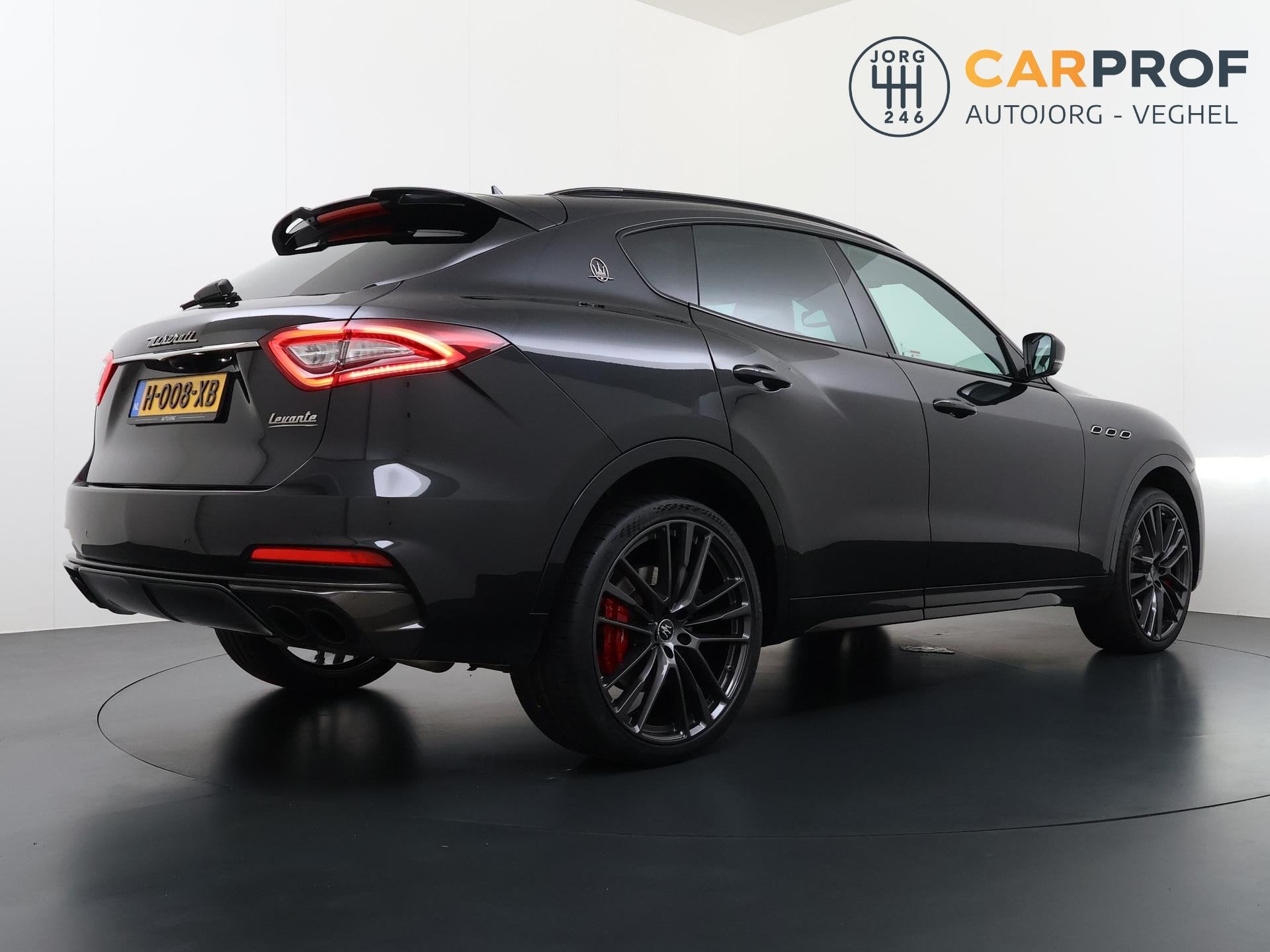 Maserati Levante 3.8 V8 Trofeo 589 K ! | Carbon | Panoramada, Auto's, Gebruikt, Vierwielaandrijving, 147 €/maand, SUV of Terreinwagen