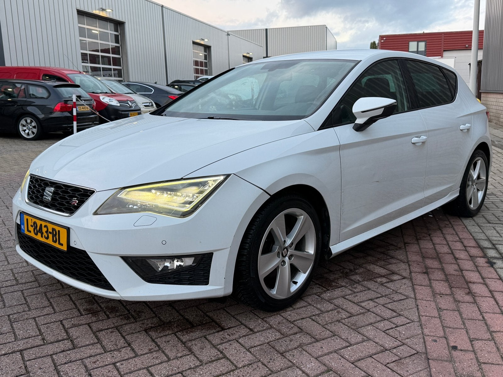 Seat 2014 Wit, Voorwielaandrijving, 1131 kg, 610 kg, Wit