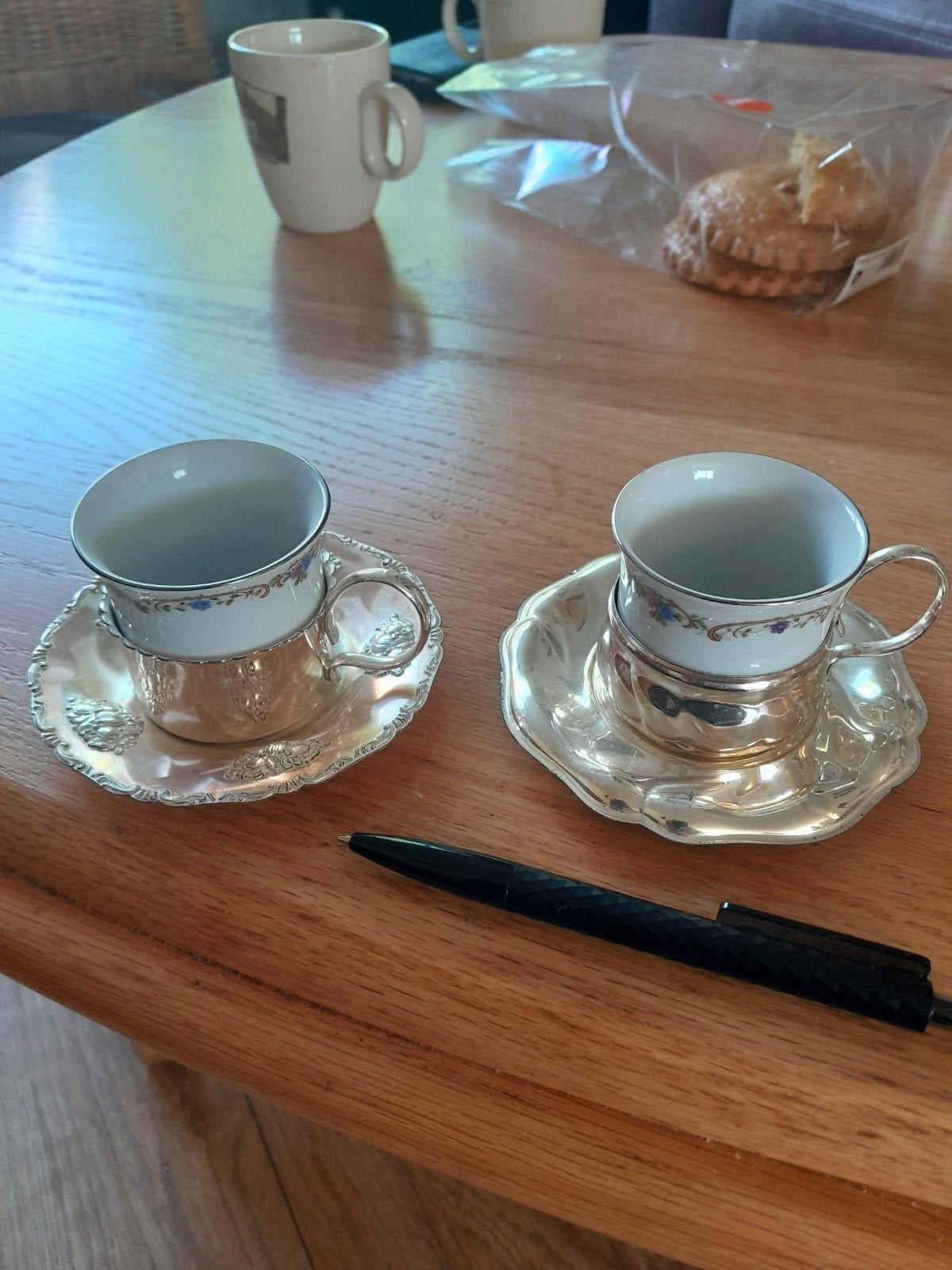 Twee Schwarzenhammer Porzellan kopjes met schotels, Antiek en Kunst, Ophalen of Verzenden