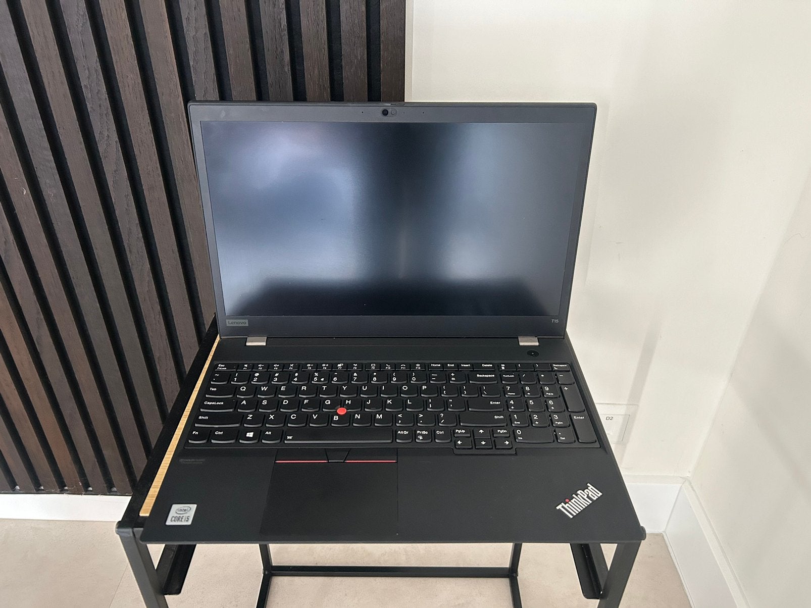 Zeer nette Lenovo T15 - Core i5 - 256GB SSD met 16 RAM, 2 tot 3 Ghz, Ophalen of Verzenden, Zo goed als nieuw, SSD