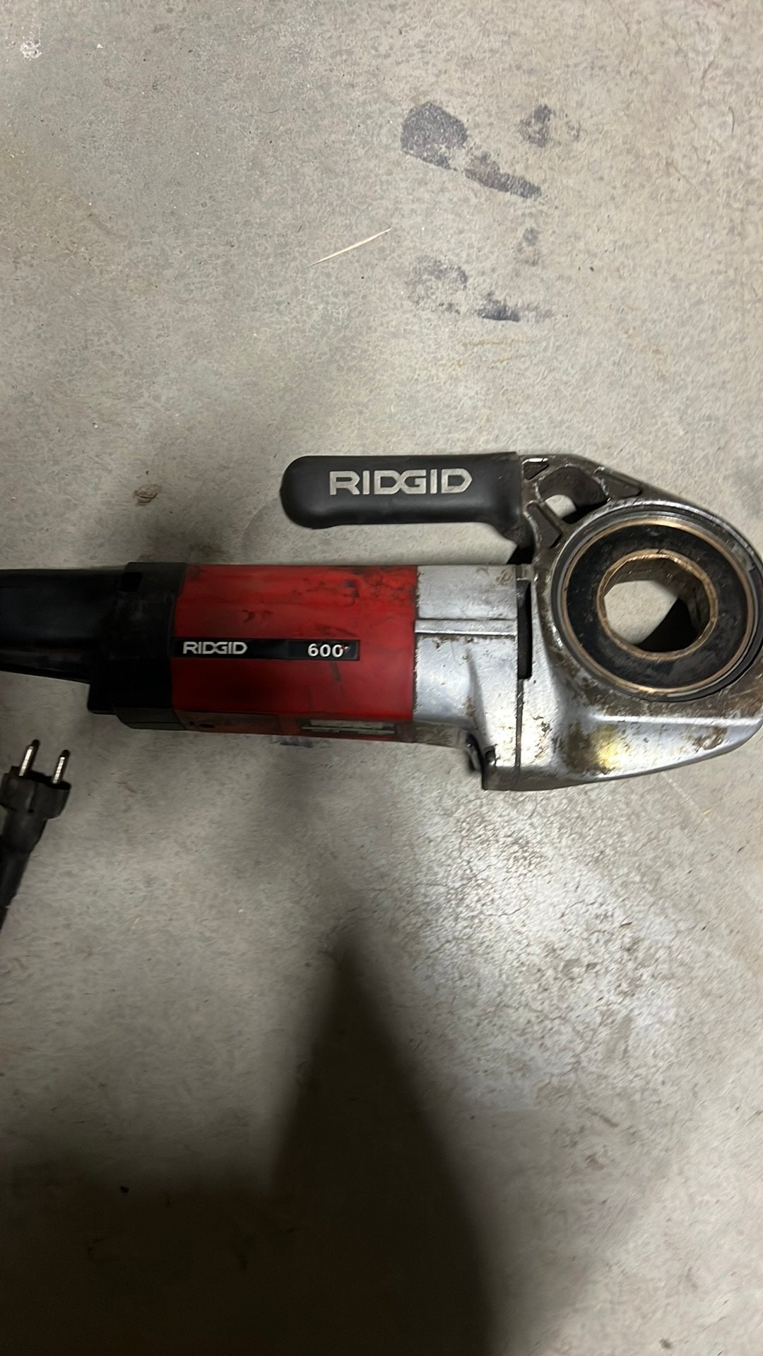 Ridged 600 draadsnijder, Ophalen, Zo goed als nieuw