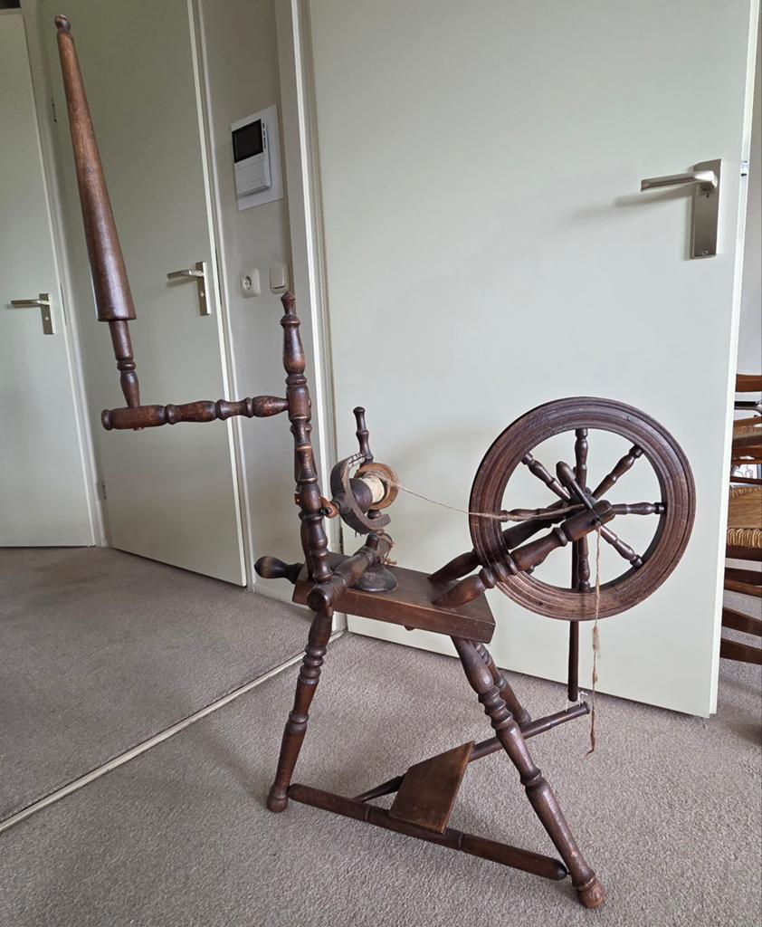 Klassiek spinnewiel, Hobby en Vrije tijd, Spinnewielen en Spinnen, Ophalen, Spinnewiel