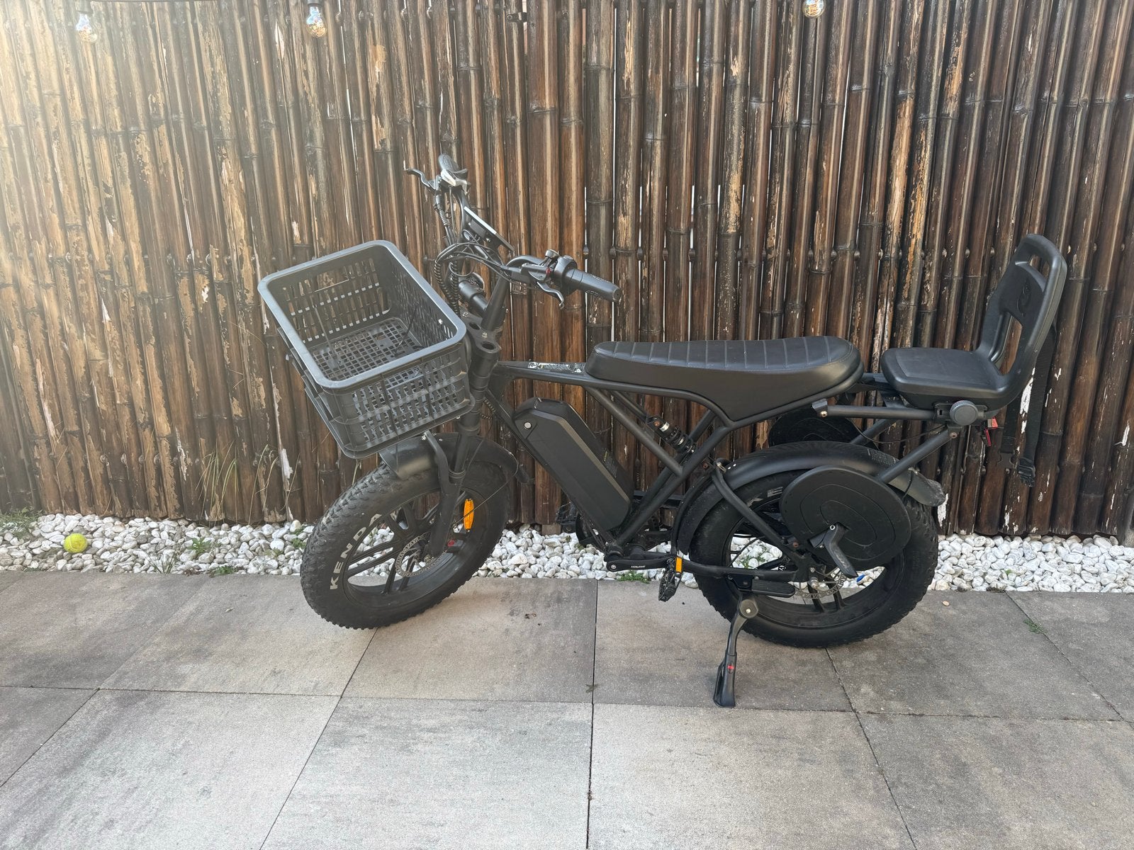 Stoere E-bike met kinderzitje en mand - Ideaal voor stad, Minder dan 30 km per accu, Gebruikt, 51 tot 55 cm, Ophalen