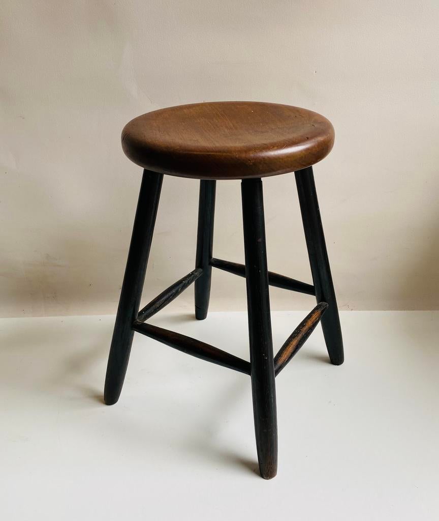 Mid Century teak kruk , jaren 60, Gebruikt, Onbekend, Ophalen of Verzenden, Onbekend