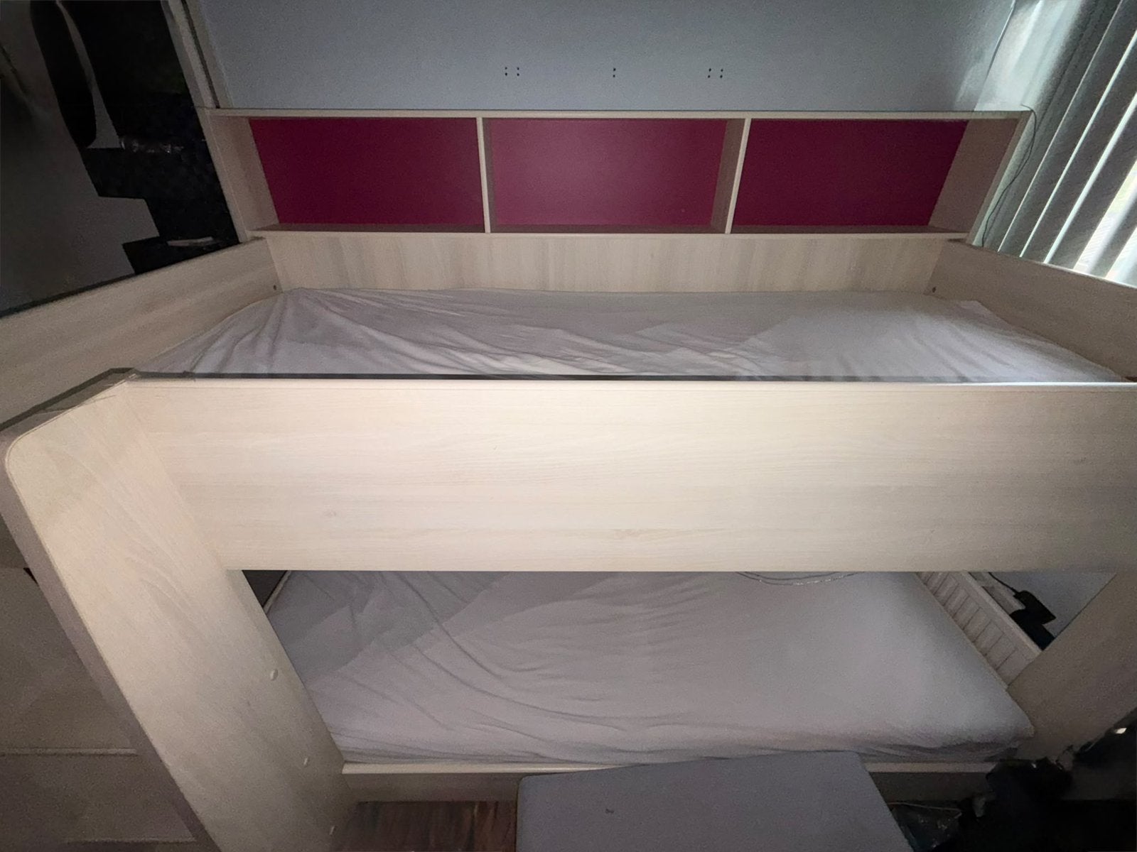 Parisot stapelbed, Ophalen, Zo goed als nieuw, Stapelbed
