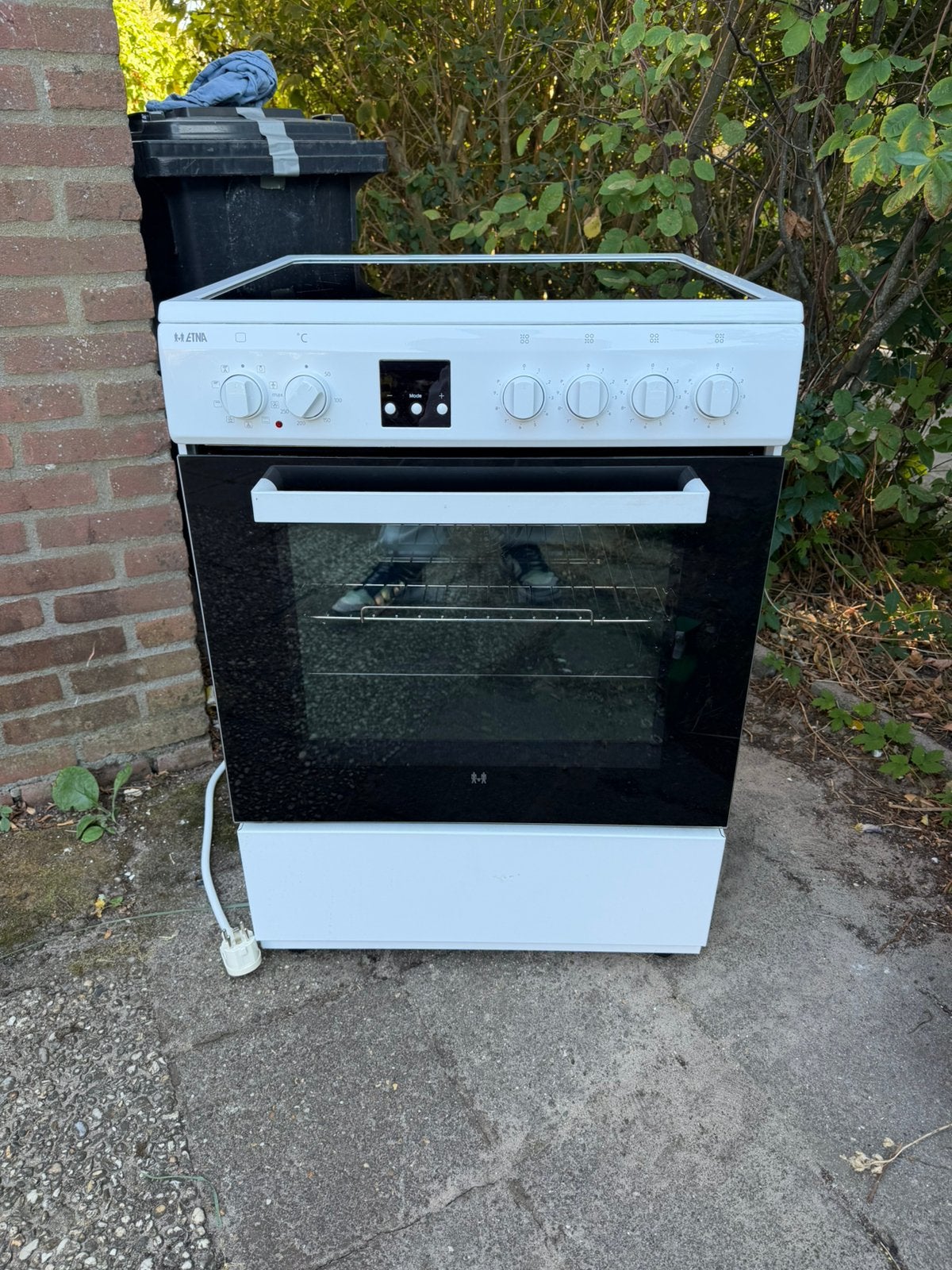 ETNA Inductie Fornuis met Oven 60 cm FIV560WIT, Ophalen, 4 kookzones, Zo goed als nieuw, Inductie