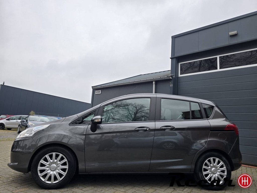 Ford B-Max - 1.0 EcoBoost Style/DealerOh/NwDistrb/Nav, Auto's, Ford, Voorwielaandrijving, Euro 5, Gebruikt, 750 kg