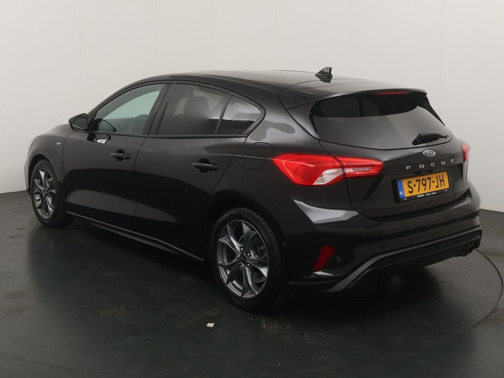 Ford Focus EcoBoost 125 pk ST-Line | Camera | Winter Pack |, Stof, Gebruikt, Zwart, Bedrijf