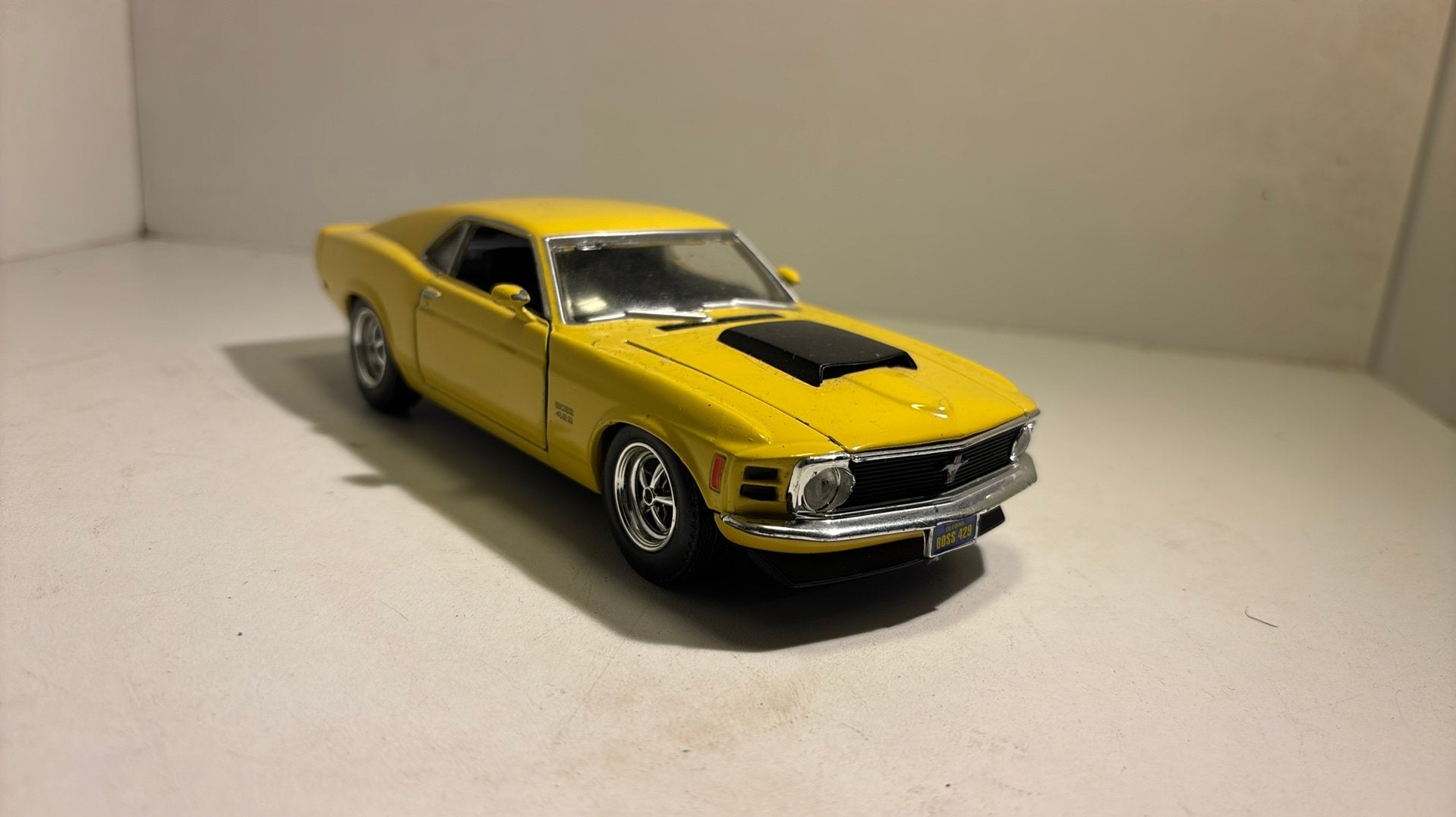 Ford mustang boss 429 moter max 1.24, Ophalen of Verzenden, A, A, A
