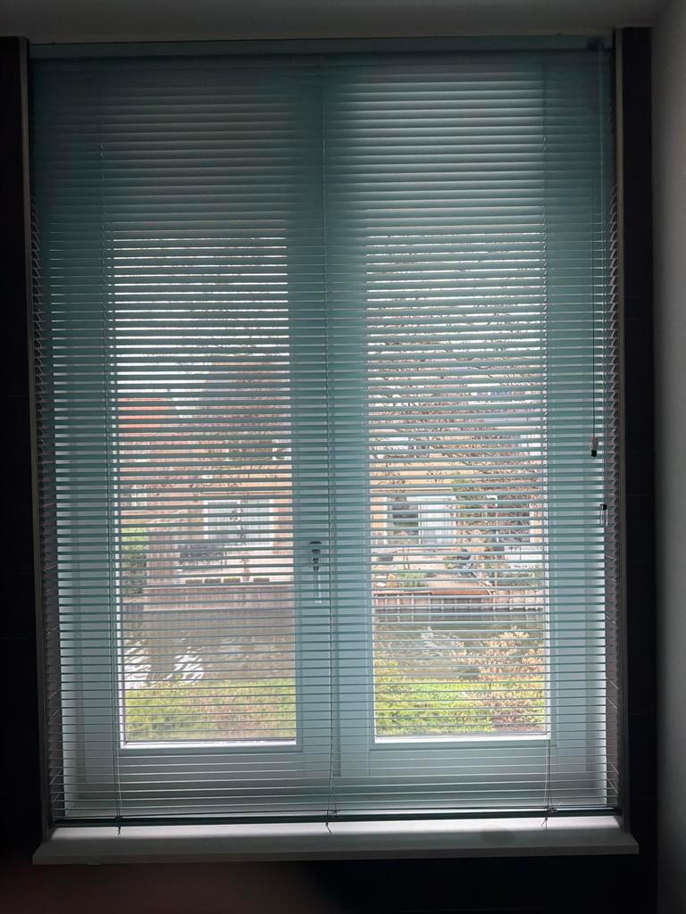 Aluminium luxaflex van Luxaflex verduisterend, Gebruikt, 100 tot 150 cm, Blauw, Ophalen of Verzenden