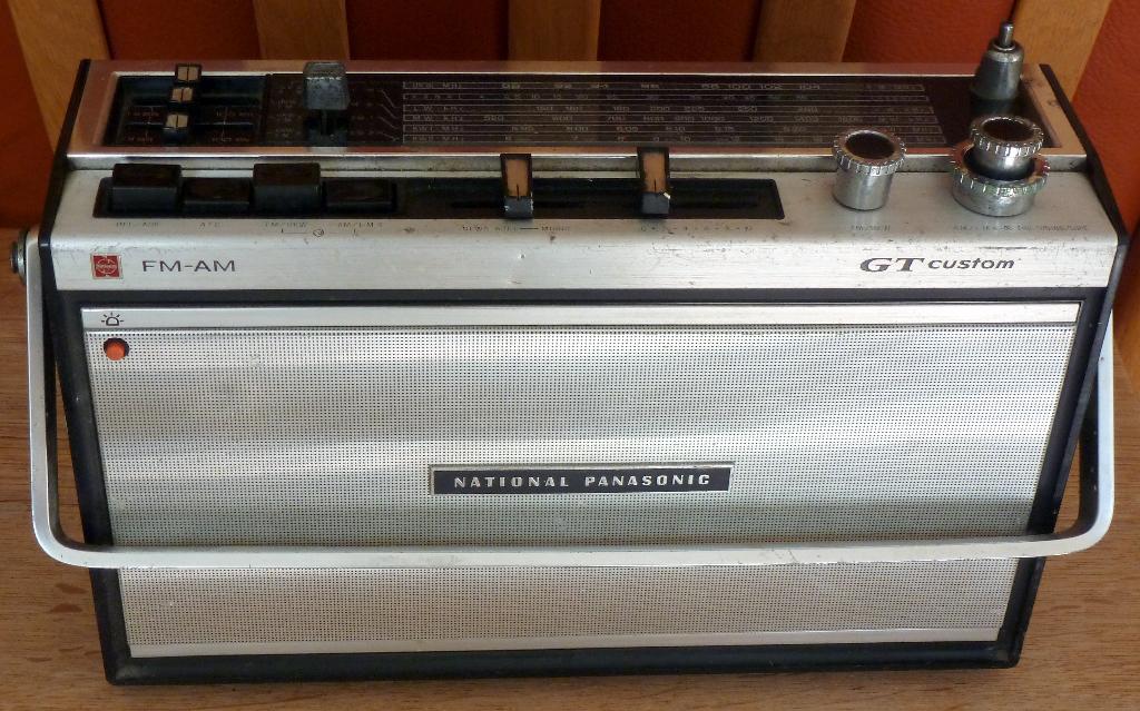 Panasonic RF-905 Portable Radio - GT Custom - Zeldzaam, Audio, Tv en Foto, Radio's, Ophalen of Verzenden, Gebruikt, Transistorradio
